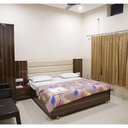 Rk Lodge Amritsar Exterior photo