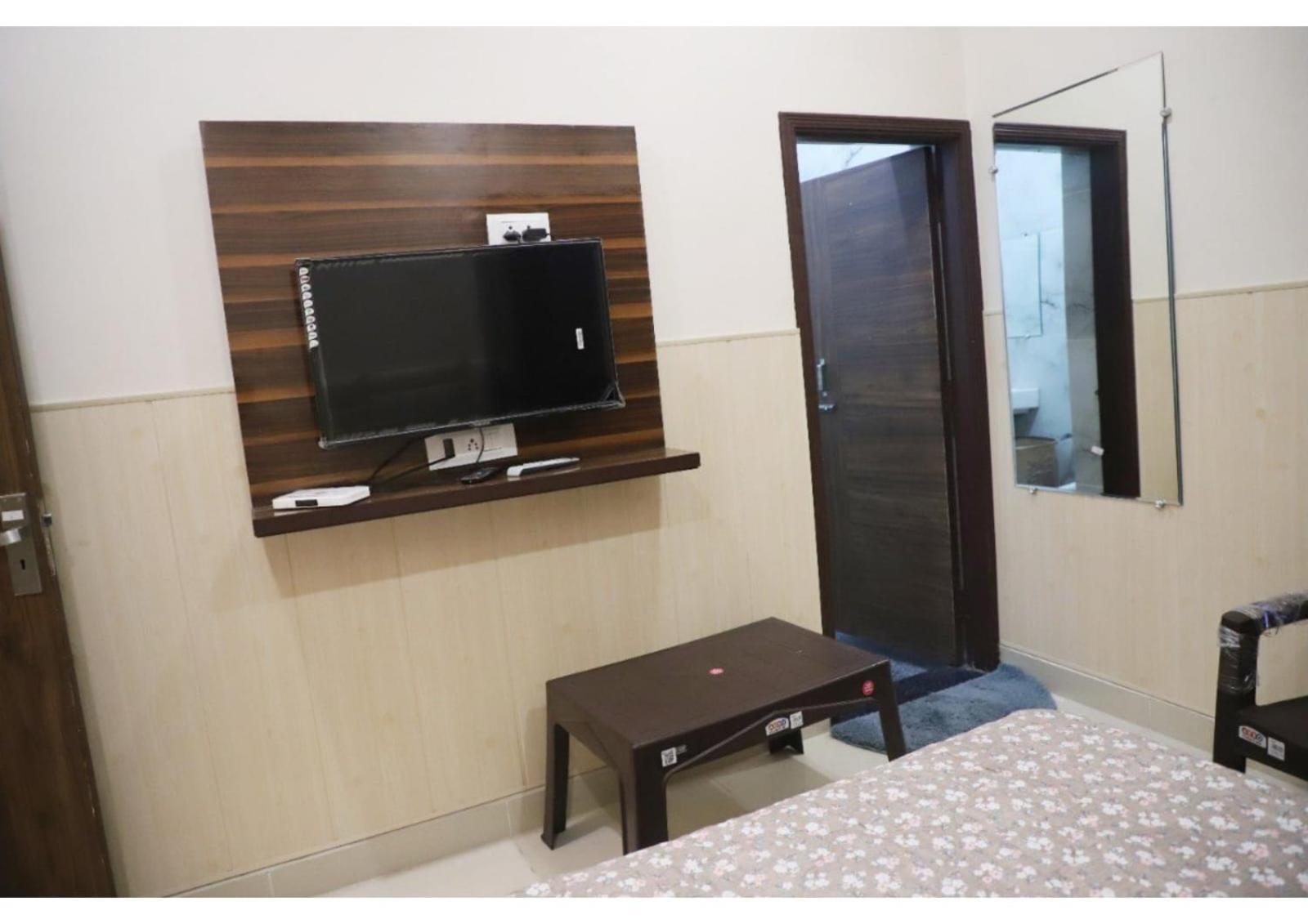 Rk Lodge Amritsar Exterior photo