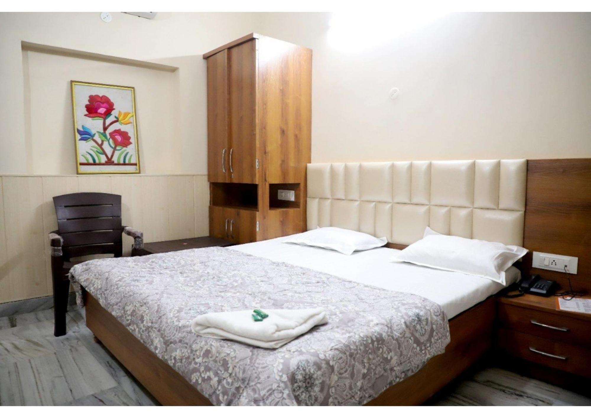Rk Lodge Amritsar Exterior photo