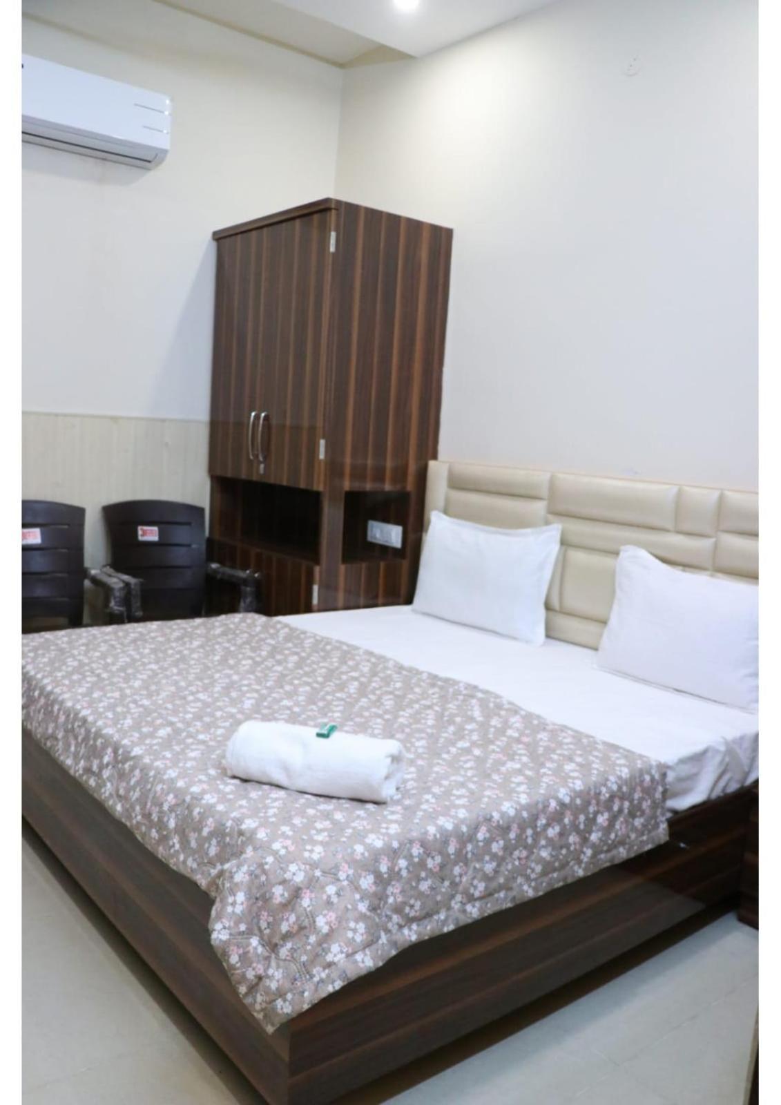 Rk Lodge Amritsar Exterior photo